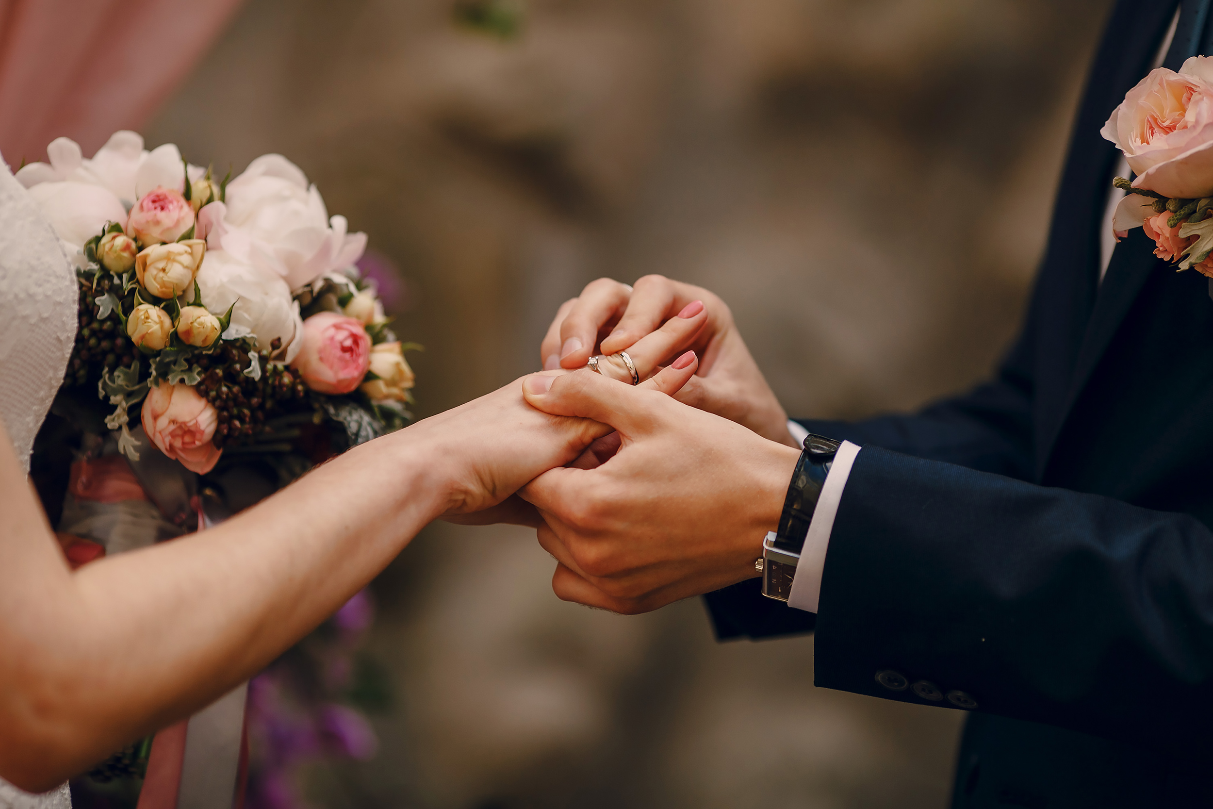 Ceremony wear RING